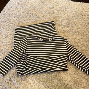 Olive and white striped dress. No zipper or buttons. 3/4 sleeves